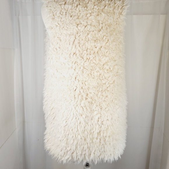 TART COLLECTION Faux Fur Vest Cream Medium M - Picture 3 of 10